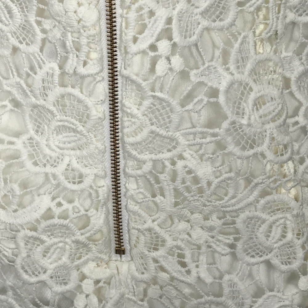 Nanette LePore Floral Lace Top $12  Brand New - Picture 6 of 9